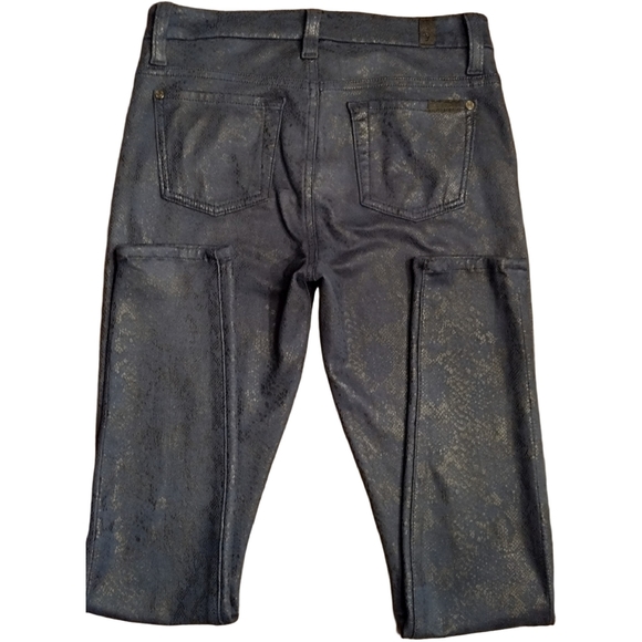 7 For All Mankind Snakeskin Print 5 Pocket Cropped Legging, Navy Blue, S… - Picture 2 of 6